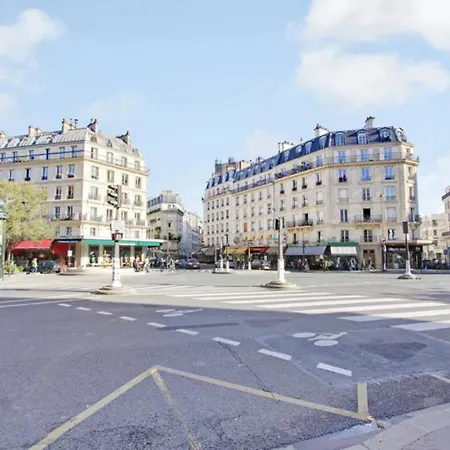 Claude Bernard Apartment Paris