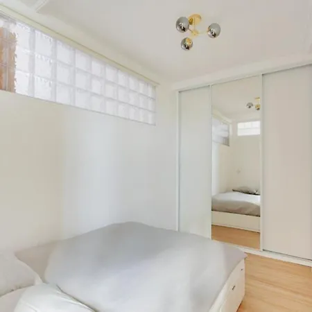 Apartment Claude Bernard